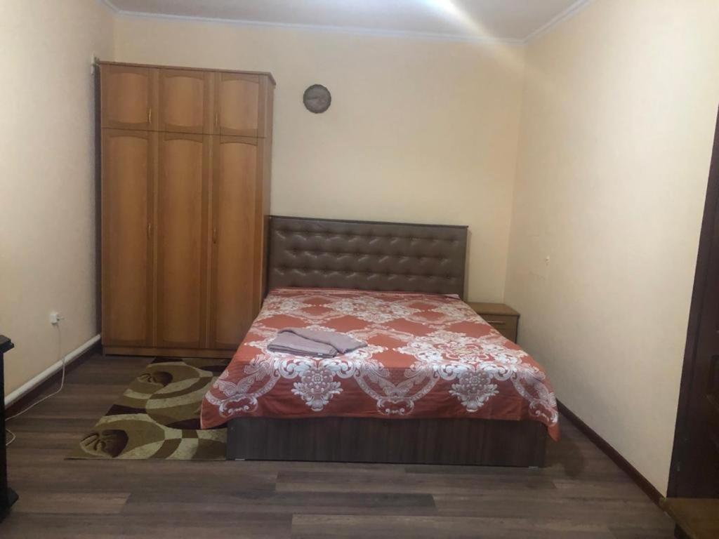 Guest House Vip Ош Екстериор снимка