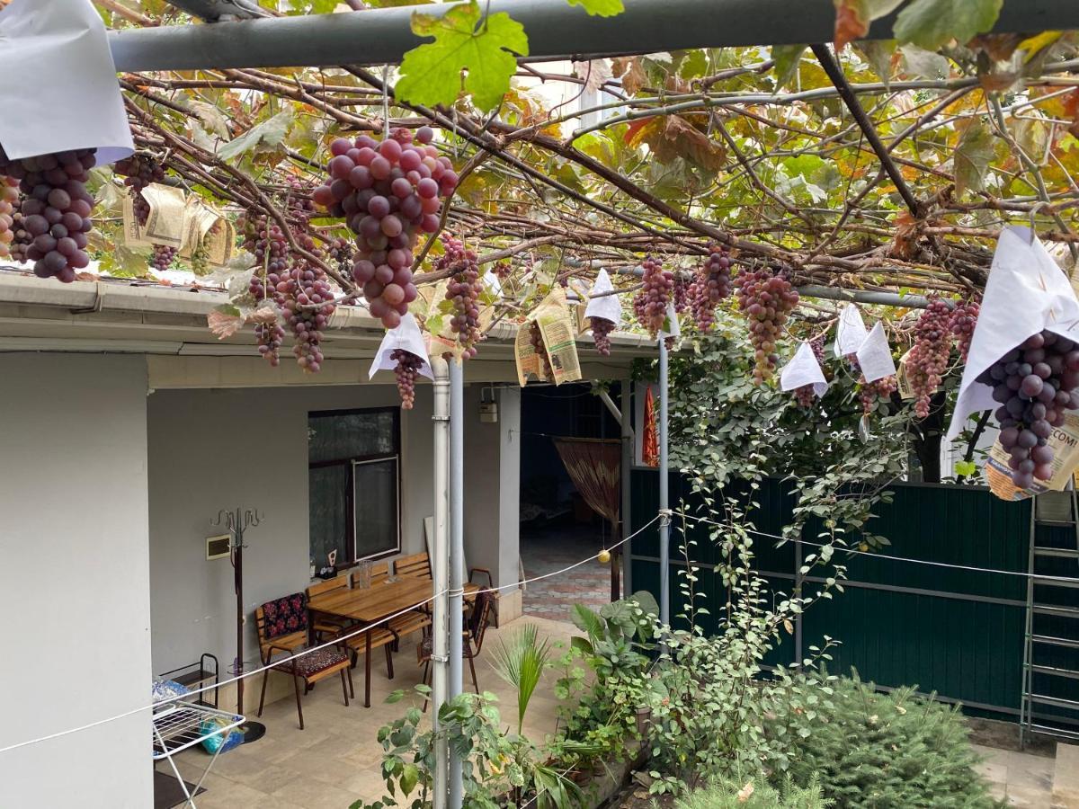 Guest House Vip Ош Екстериор снимка